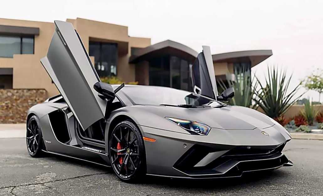 Lamborghini Aventador Roadster